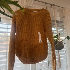 Kohl's Warm Amber Crew Neck Sweater